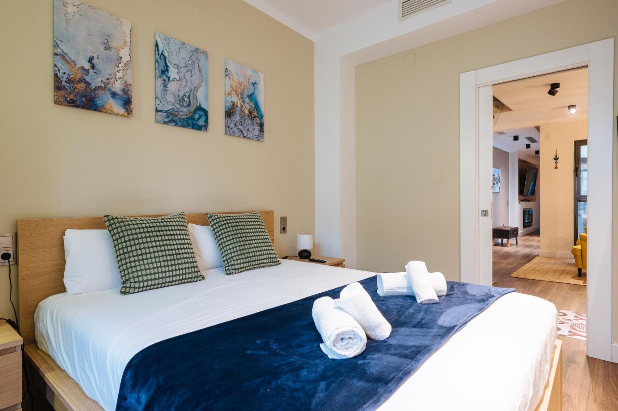 Elegant Duplex 3 Master Bedrooms And Private Seville Luaran gambar