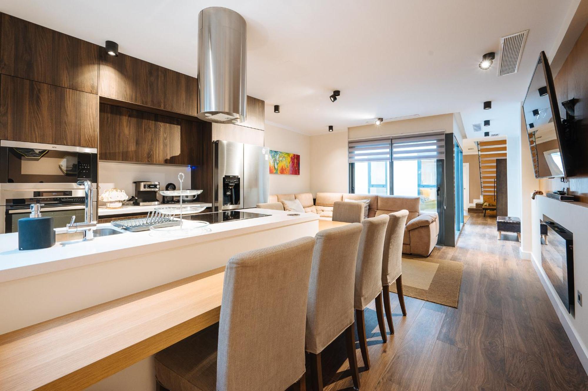 Elegant Duplex 3 Master Bedrooms And Private Seville Luaran gambar