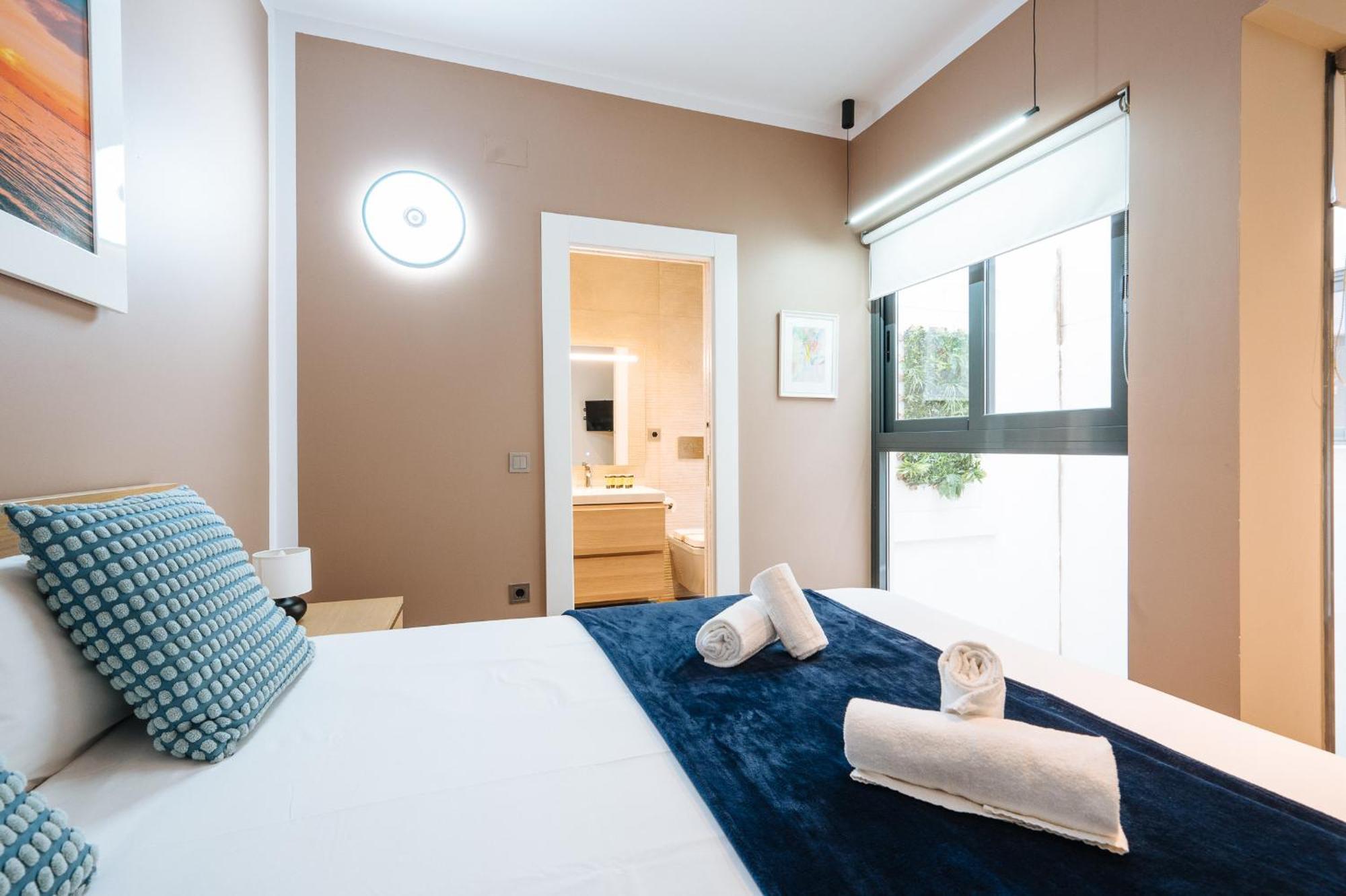 Elegant Duplex 3 Master Bedrooms And Private Seville Luaran gambar