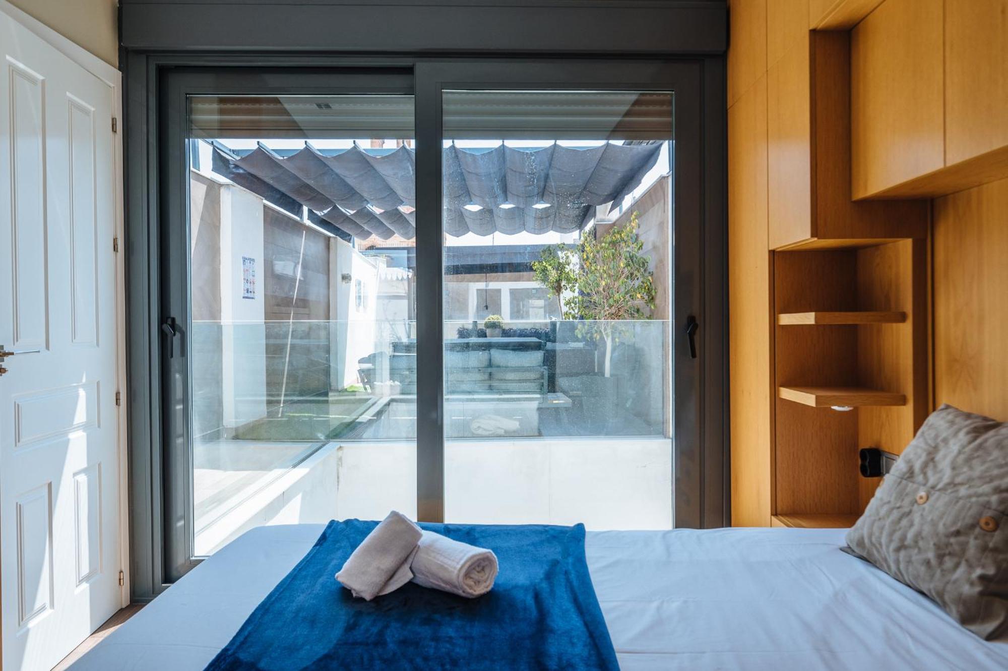 Elegant Duplex 3 Master Bedrooms And Private Seville Luaran gambar