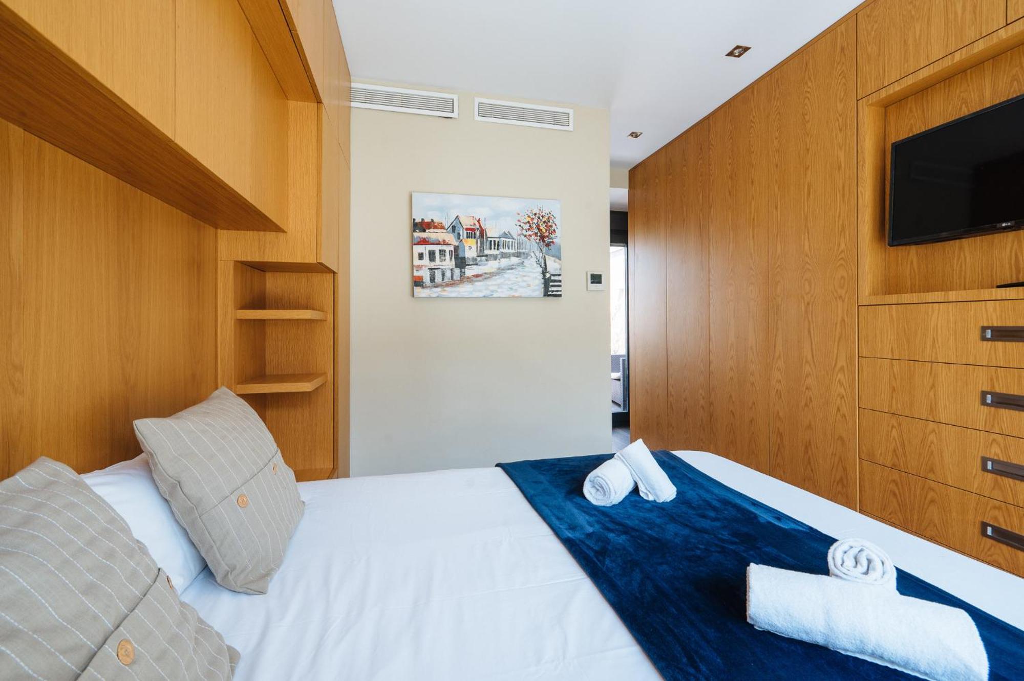 Elegant Duplex 3 Master Bedrooms And Private Seville Luaran gambar