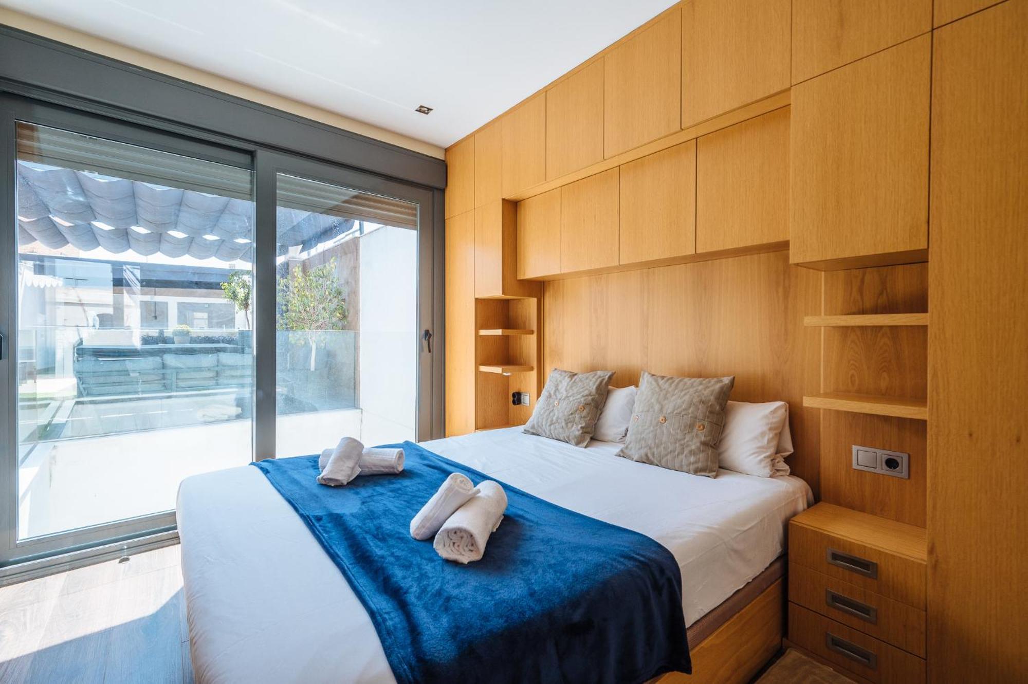Elegant Duplex 3 Master Bedrooms And Private Seville Luaran gambar
