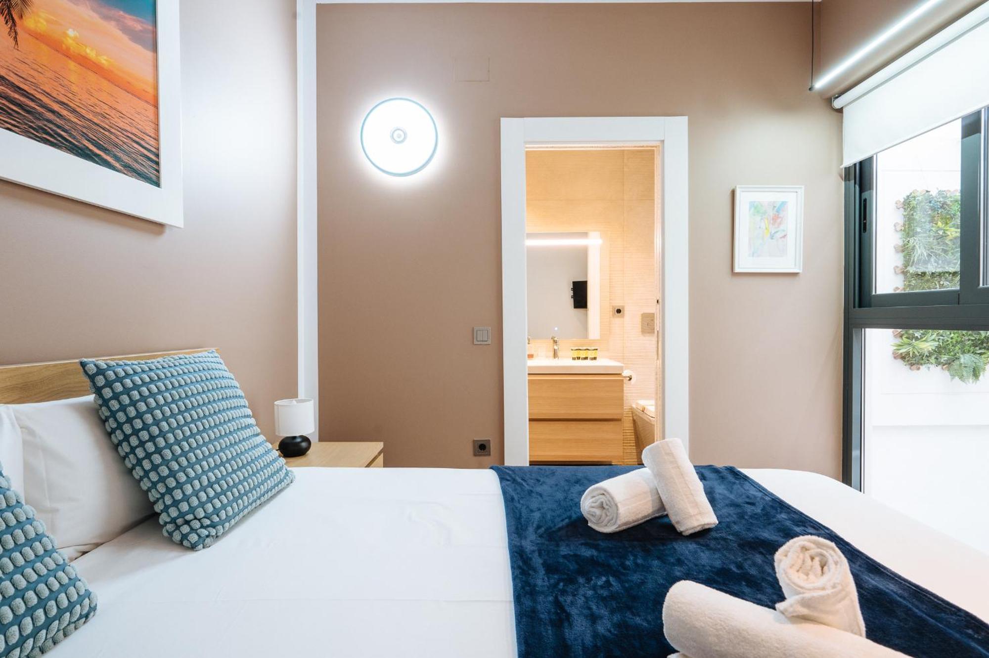Elegant Duplex 3 Master Bedrooms And Private Seville Luaran gambar